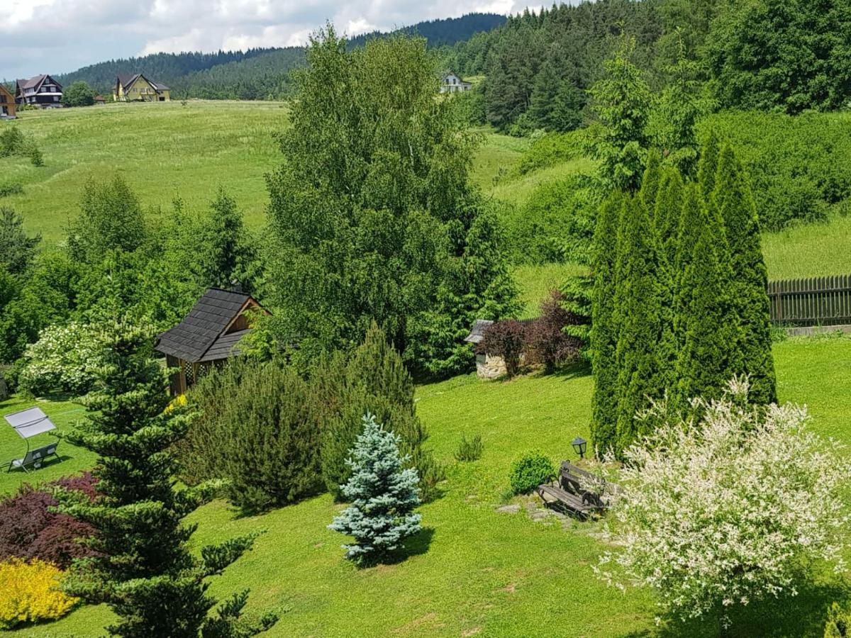 Lily Garden Bed & Breakfast Mizerna Exterior photo